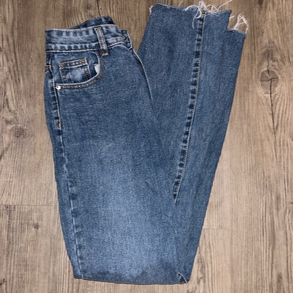 prettylittlething straight legged high waisted jeans